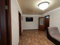 3-комнатная квартира · 62 м² · 1/5 этаж, Пришахтинск, 21й микрорайон 5 за 14.9 млн ₸ в Караганде, Алихана Бокейханова р-н — фото 2