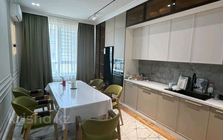 3-комнатная квартира · 125 м² · 8 этаж, мкр Нурсат 2, Аргынбекова — Шаяхметова за 650 000 ₸ в Шымкенте, Каратауский р-н — фото 2