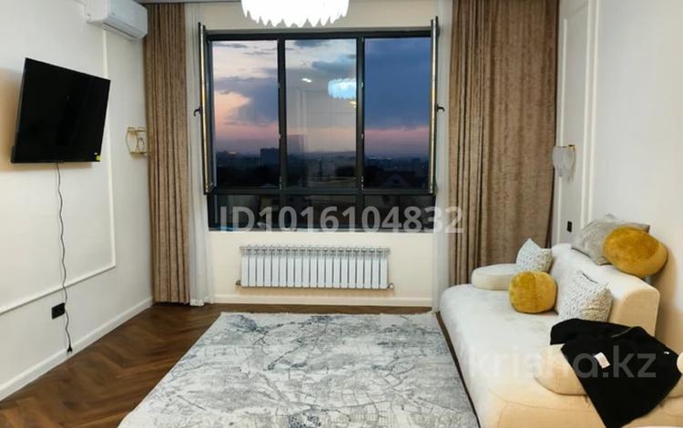 2-комнатная квартира · 55 м² · 10/12 этаж, Сагадат Нурмагамбетов 71 за 600 000 ₸ в Алматы, Медеуский р-н — фото 2