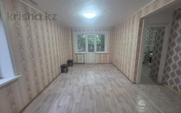 1-комнатная квартира · 31 м² · 3/5 этаж, Майкудук, 13й микрорайон за 7.5 млн ₸ в Караганде, Алихана Бокейханова р-н — фото 2