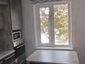 2-бөлмелі пәтер · 53 м² · 2/5 қабат, 4 микрорайон 24 — Самый центр города, двор магазина АБС, рядом с базаром Жетысу., бағасы: 250 000 ₸ в Конаеве