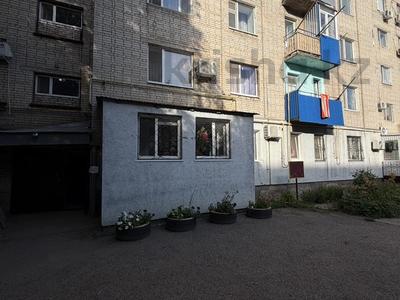 1-бөлмелі пәтер · 14 м² · 4/5 қабат, Алмазова 60, бағасы: 3.4 млн ₸ в Уральске