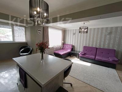 3-бөлмелі пәтер · 80 м² · 2/9 қабат, Тянь-Шанская 5а — Центральный парк, бағасы: 490 000 〒 в Алматы, Медеуский р-н