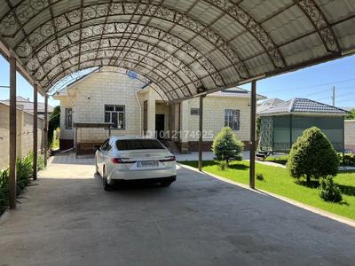 Отдельный дом · 7 комнат · 200 м² · 10 сот., ул. Алтын гасыр 60 за 95 млн ₸ в Шымкенте, Абайский р-н
