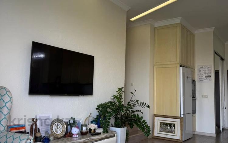 3-комнатная квартира · 100 м² · 6/7 этаж, мкр Горный Гигант, Жамакаева 254/2 за 800 000 ₸ в Алматы, Медеуский р-н — фото 2