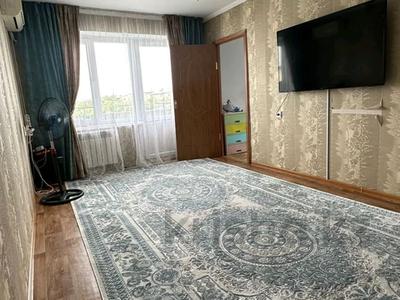 2-комнатная квартира · 43 м² · 5/5 этаж, 5мкрн 31 — 12школа,Тоймарт за 11.9 млн 〒 в Талдыкоргане, мкр Самал