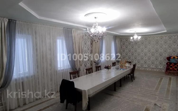 Жеке үй · 9 бөлме · 250 м² · 10 жүзд., А. Молдагулова 177, бағасы: 27 млн ₸ в  — фото 2