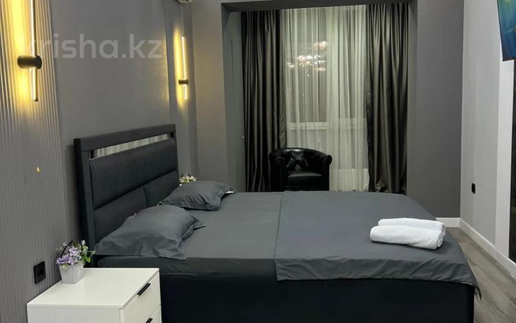 2-бөлмелі пәтер · 70 м² · 8/20 қабат, Гагарина 310, бағасы: 3 500 ₸ в Алматы, Бостандыкский р-н — фото 3
