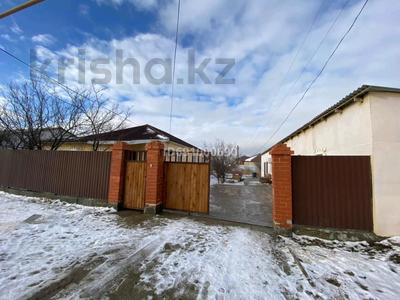 Отдельный дом • 4 комнаты • 150 м² • 12 сот., мкр Атырау, 33 13 — Близко к реке урал за 40 млн 〒