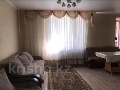 3-бөлмелі пәтер, 50 м², 2/5 қабат, Дорожкиных 17 — Киснеревых, бағасы: 20 млн 〒 в Бурабае