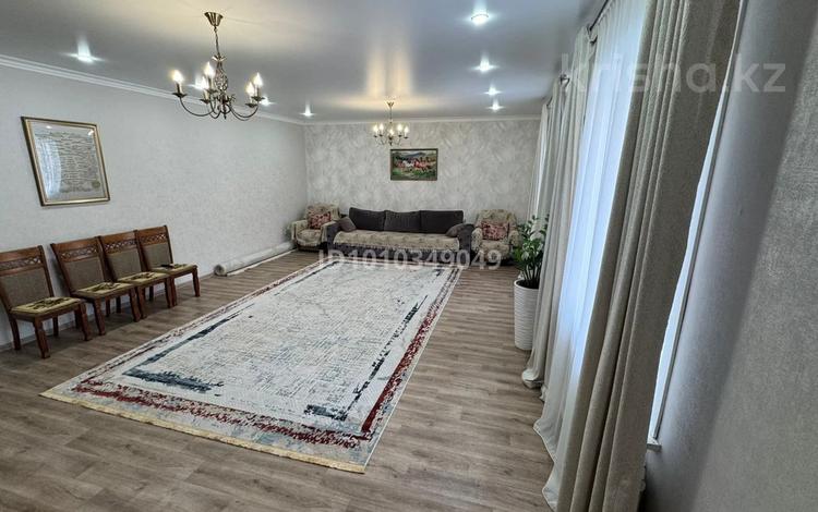 Отдельный дом · 6 комнат · 120 м² · 10 сот., Джамбульская 14 — Амангельді за ~ 71.6 млн ₸ в Павлодаре — фото 2