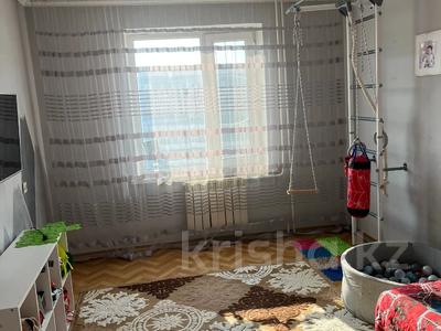 4-комнатная квартира, 86 м², 8/9 этаж, камзина 56 за 30.4 млн 〒 в Павлодаре