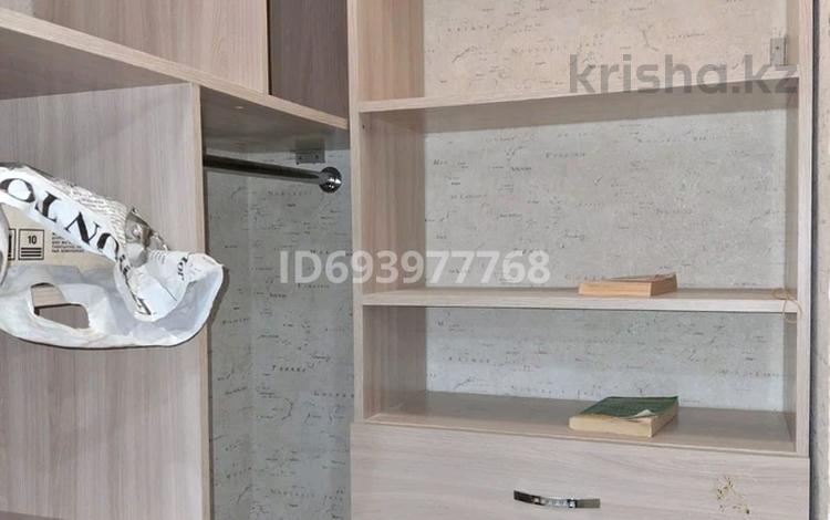 3-комнатная квартира · 55 м² · 5/5 этаж, Ломова — Ломова Камзина за 180 000 ₸ в Павлодаре — фото 2