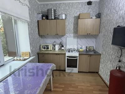 3-бөлмелі пәтер · 76 м² · 2/3 қабат, Агыбай батыр 3, бағасы: 13 млн ₸ в Приозёрске