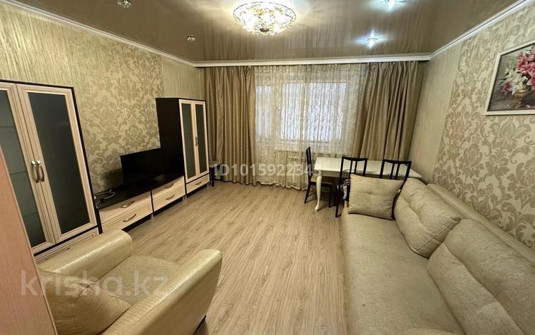 3-комнатная квартира · 74 м² · 3/9 этаж, мкр Юго-Восток, 27й микрорайон язева 10 за 300 000 ₸ в Караганде, Казыбек би р-н — фото 2