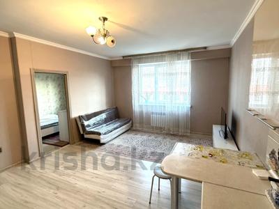 2-бөлмелі пәтер · 40 м² · 5/10 қабат, Ақсай-1 ш/а. 11/10, бағасы: 35 млн ₸ в Алматы, Ауэзовский р-н