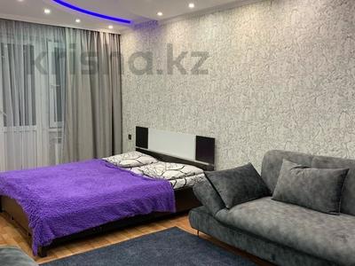 1-комнатная квартира, 40 м², 3/5 этаж посуточно, Казыбек би — проспект Жамбыла за 12 000 〒 в Таразе