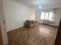 1-комнатная квартира · 74 м² · 7/16 этаж, мкр Шугыла, Жуалы 1 за 200 000 ₸ в Алматы, Наурызбайский р-н — фото 3