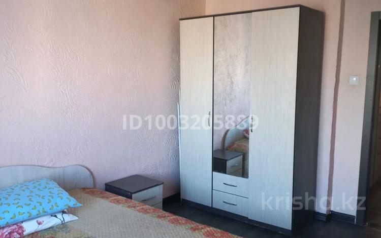 3-комнатная квартира · 70 м² · 6/9 этаж, 8микр — супермаркет Принцип за 16 млн 〒 в Темиртау — фото 2