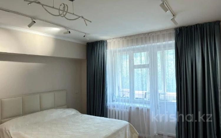 1-бөлмелі пәтер · 45 м² · 4/5 қабат, Көктем-2 ш/а., бағасы: 38.6 млн ₸ в Алматы, Бостандыкский р-н — фото 8