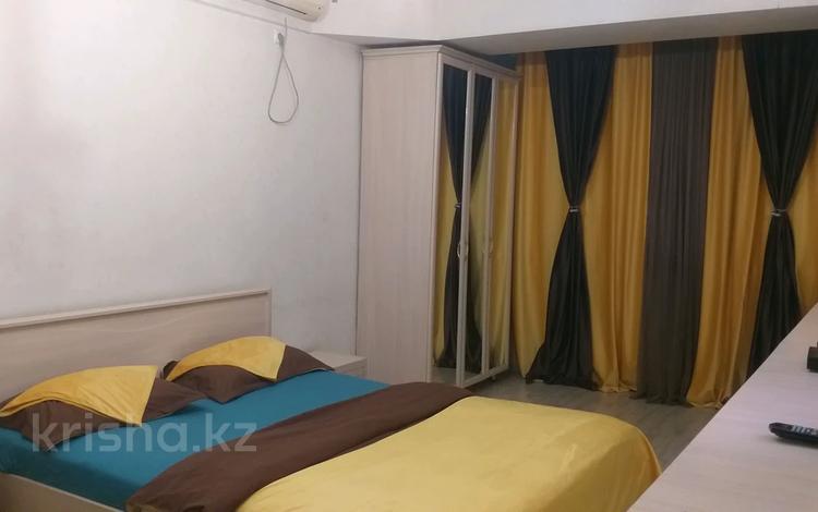 1-комнатная квартира · 45 м² · 2/5 этаж, Байсеитова 45 — Абая за 15 000 〒 в Алматы, Бостандыкский р-н — фото 17