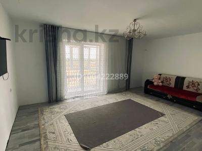 4-бөлмелі пәтер · 128 м² · 8/9 қабат, Самал 114, бағасы: 45 млн ₸ в Уральске