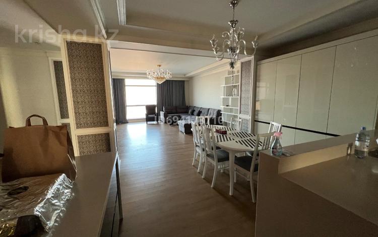 5-бөлмелі пәтер · 200 м² · 16/16 қабат, Аскарова 4, бағасы: 1.3 млн 〒 в Алматы, Ауэзовский р-н — фото 2