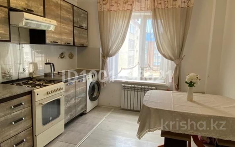2-комнатная квартира · 60 м² · 4/5 этаж, 4мкр 35 за 25 000 ₸ в Конаеве — фото 2