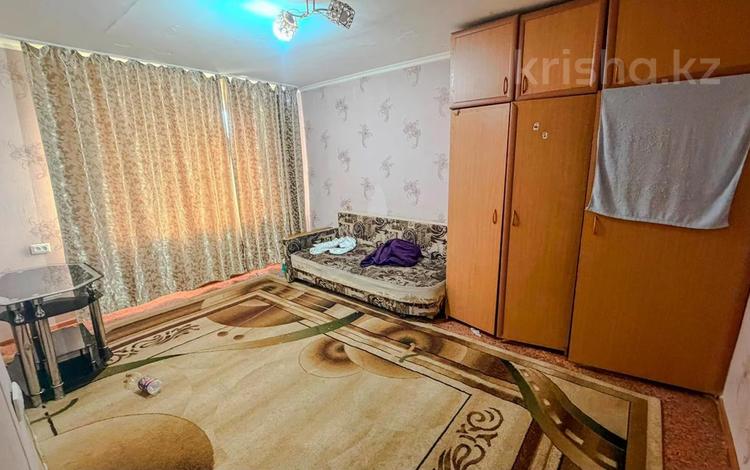 1-бөлмелі пәтер · 28 м², мкр. Жастар 17, бағасы: 8 млн ₸ в Талдыкоргане, мкр Жастар — фото 2