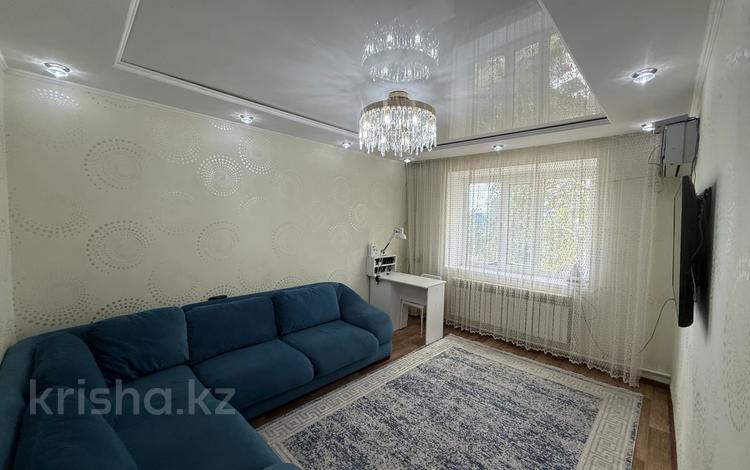 3-бөлмелі пәтер · 53 м² · 2/2 қабат, Железнодорожная 78, бағасы: 16 млн ₸ в Аксае — фото 2