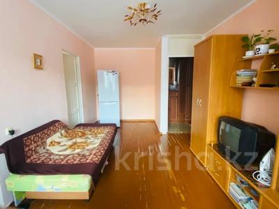 3-бөлмелі пәтер · 47.6 м² · 2/5 қабат, Майкудук, 14й микрорайон, бағасы: ~ 10.4 млн ₸ в Караганде, Алихана Бокейханова р-н