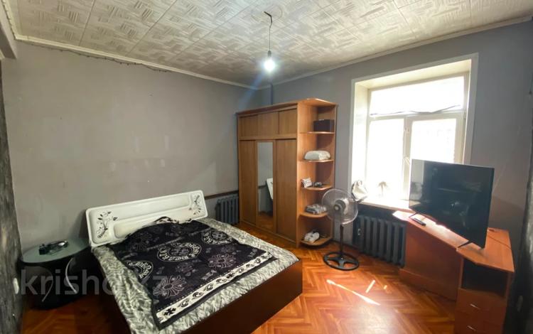 3-комнатная квартира · 64.7 м² · 2/5 этаж, Назарбаева 64 за 18 млн ₸ в Усть-Каменогорске — фото 2