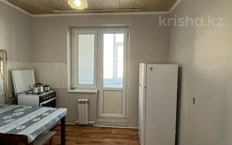 1-бөлмелі пәтер · 34.8 м² · 5/5 қабат, 2 ш/а., 101 стрелковой бригады, бағасы: 11 млн ₸ в Актобе, мкр 8 — фото 5