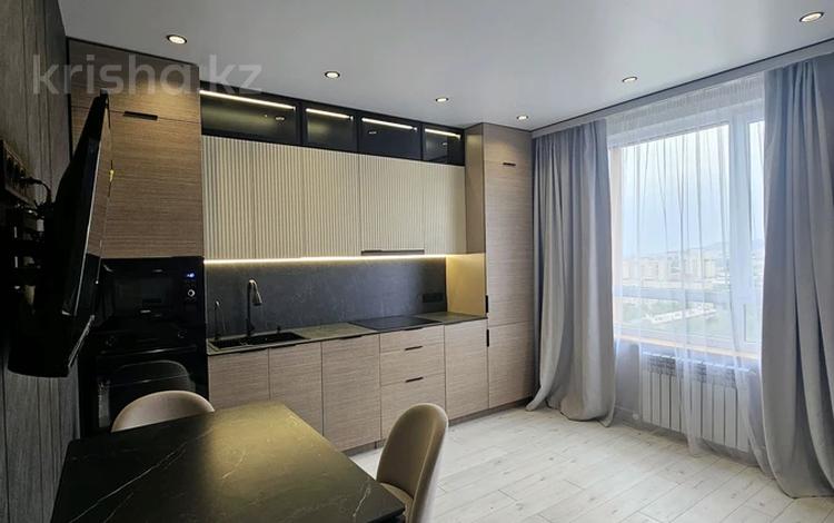 2-бөлмелі пәтер · 55 м² · 15/18 қабат, Утепова 31, бағасы: 450 000 ₸ в Алматы, Бостандыкский р-н — фото 2