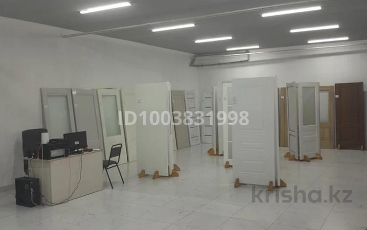 Магазины и бутики, склады, общепит, салоны красоты, фитнес и спорт, медцентры и аптеки, образование, развлечения, конференц-залы, кабинеты и рабочие места, студии · 100 м² за 350 000 〒 в Семее — фото 2