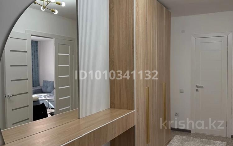1-комнатная квартира · 42 м² · 5/9 этаж, Карагайлы за 200 000 ₸ в Семее — фото 2
