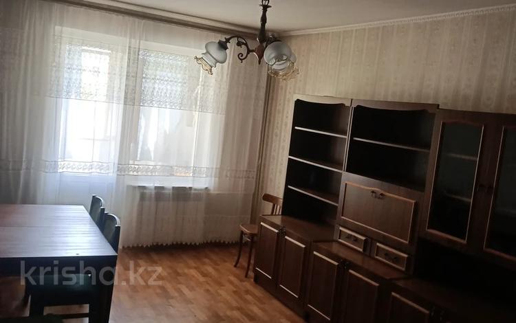 2-комнатная квартира, 50 м², 4/5 этаж помесячно, мкр Аксай-3Б 25