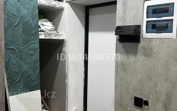 2-комнатная квартира · 42 м² · 2/2 этаж, мкр Михайловка , Бадина — Стекляшка за 160 000 ₸ в Караганде, Казыбек би р-н — фото 2