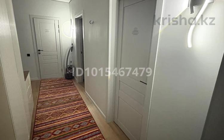 2-бөлмелі пәтер · 73 м² · 2/5 қабат, Жаңа орда ш/а., Кеменгер 49/1 — Тәуелсіздік, бағасы: 33 млн ₸ в Уральске, мкр Жана Орда — фото 2