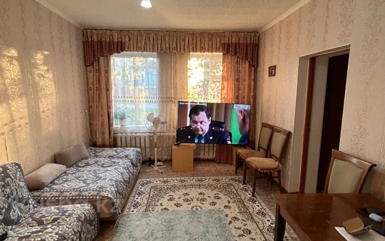 3-комнатная квартира · 60.6 м² · 1/2 этаж, утеметисова за 12.5 млн ₸ в Актобе, мкр. Курмыш — фото 3