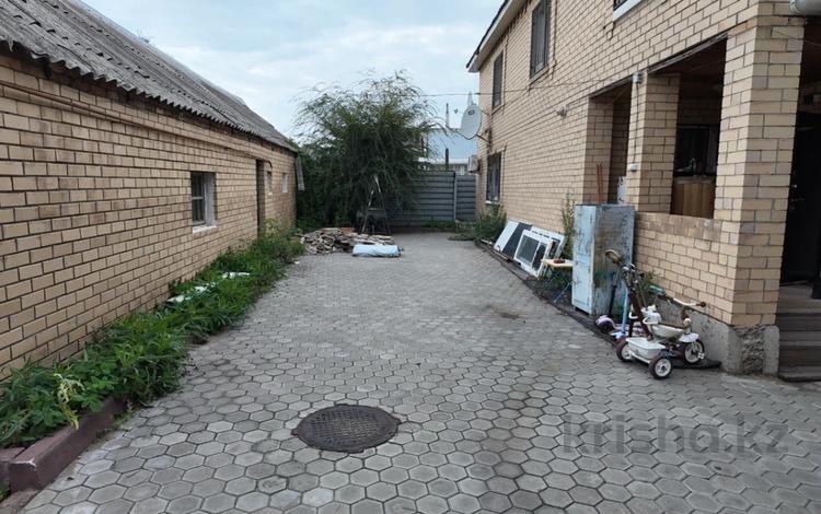 Отдельный дом · 7 комнат · 229 м² · 4.4 сот., 5 Апреля 173 за 60 млн 〒 в Костанае — фото 2