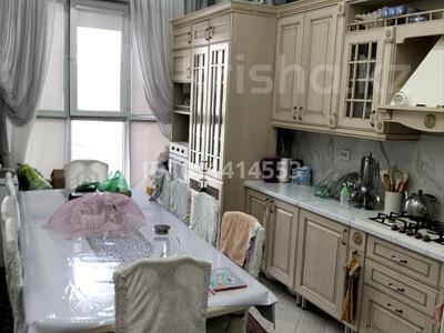 3-бөлмелі пәтер · 120 м² · 1/9 қабат, 16-й мкр 14, бағасы: 60 млн ₸ в Актау