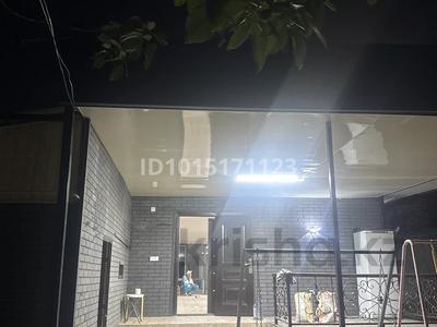 Отдельный дом · 4 комнаты · 130 м² · 5 сот., мкр Горный Гигант, Азербаева 89 за 900 000 ₸ в Алматы, Медеуский р-н