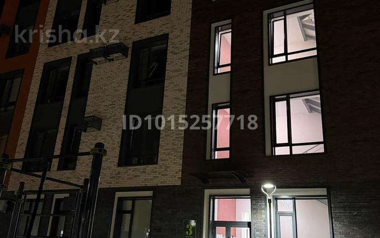 1-бөлмелі пәтер · 46.5 м² · 4/5 қабат, Алтын орда ш/а. 357, бағасы: 21 млн ₸ в Актобе, мкр. Алтын орда — фото 10