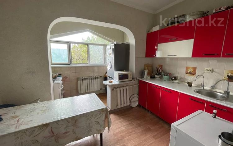2-бөлмелі пәтер · 60 м² · 5/5 қабат, Айнабұлақ-3 ш/а., бағасы: 32.5 млн ₸ в Алматы, Жетысуский р-н — фото 2