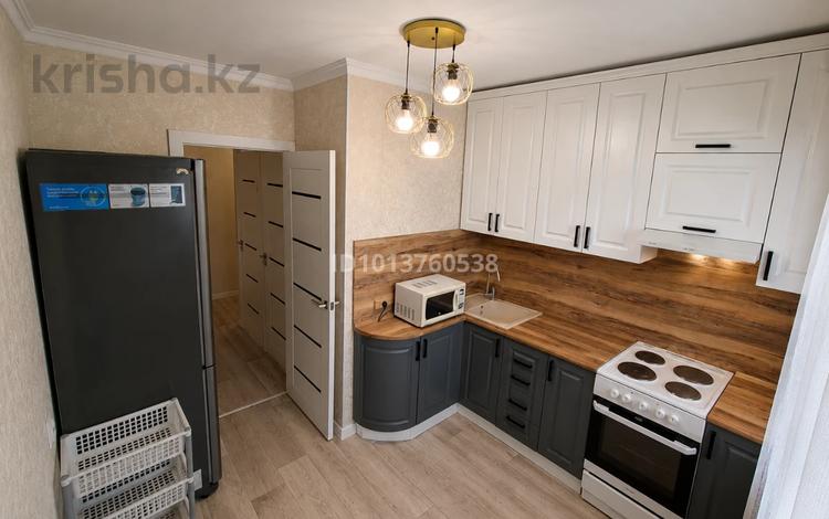 2-бөлмелі пәтер · 49 м² · 2/5 қабат, Петренко 11, бағасы: 14.5 млн ₸ в Экибастузе — фото 2