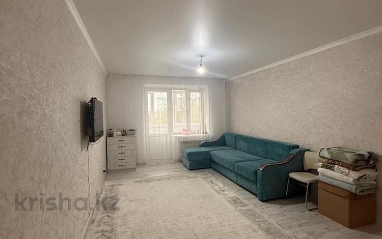 3-комнатная квартира · 70.5 м² · 2/5 этаж, Некрасова — Налоговая за 27.5 млн ₸ в Уральске — фото 2