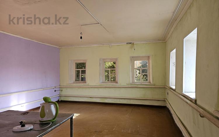 Отдельный дом · 2 комнаты · 50 м² · 5 сот., Деркул — Селекционный за 9 млн 〒 в Уральске — фото 11