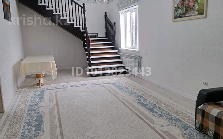 Отдельный дом · 5 комнат · 190 м² · 4 сот., Вишнёвый сад 66 — Северная Вишнёвый сад за 500 000 ₸ в Уральске — фото 2