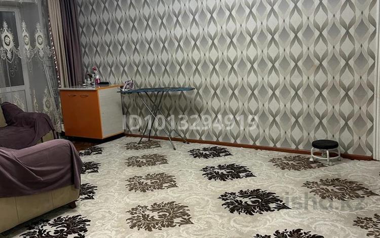 3-комнатная квартира · 56 м², Галето 50 — Муратхана бейсенбаева за 170 000 ₸ в Семее — фото 13